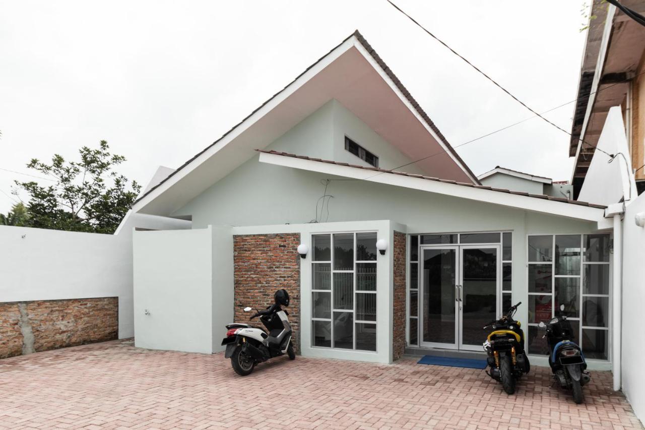 Reddoorz Plus Near Rs Usu Medan 2 Zewnętrze zdjęcie