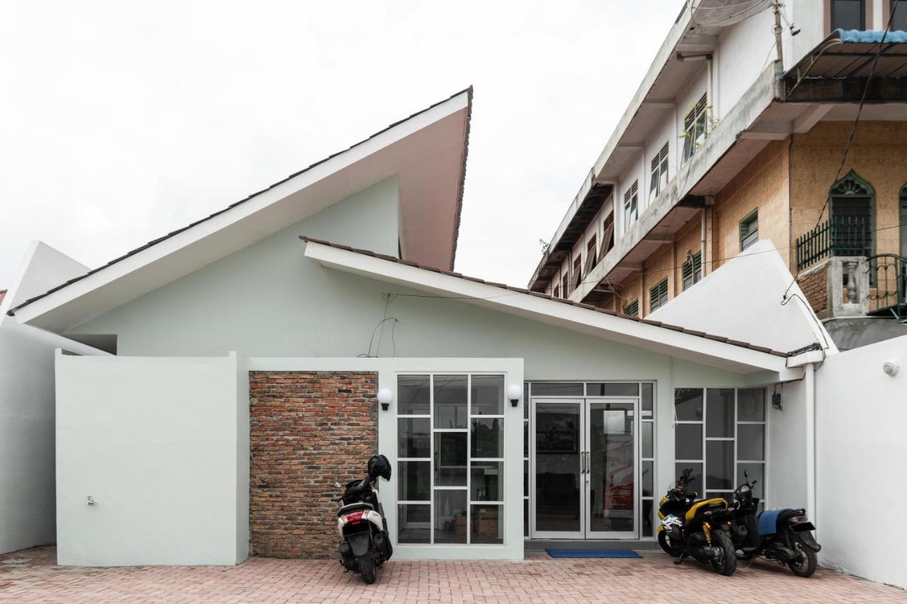 Reddoorz Plus Near Rs Usu Medan 2 Zewnętrze zdjęcie